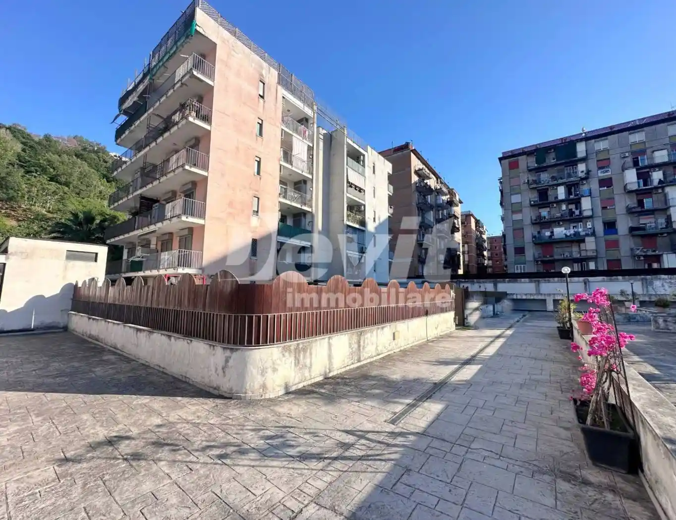 Appartamento in vendita a Napoli