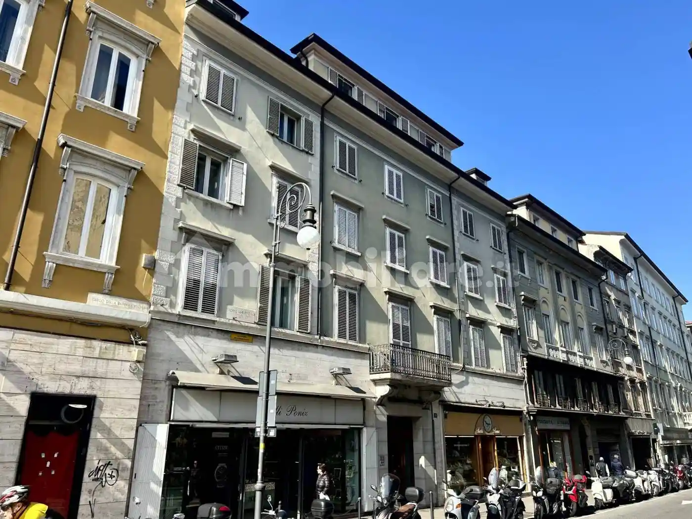 Appartamento in vendita a Trieste