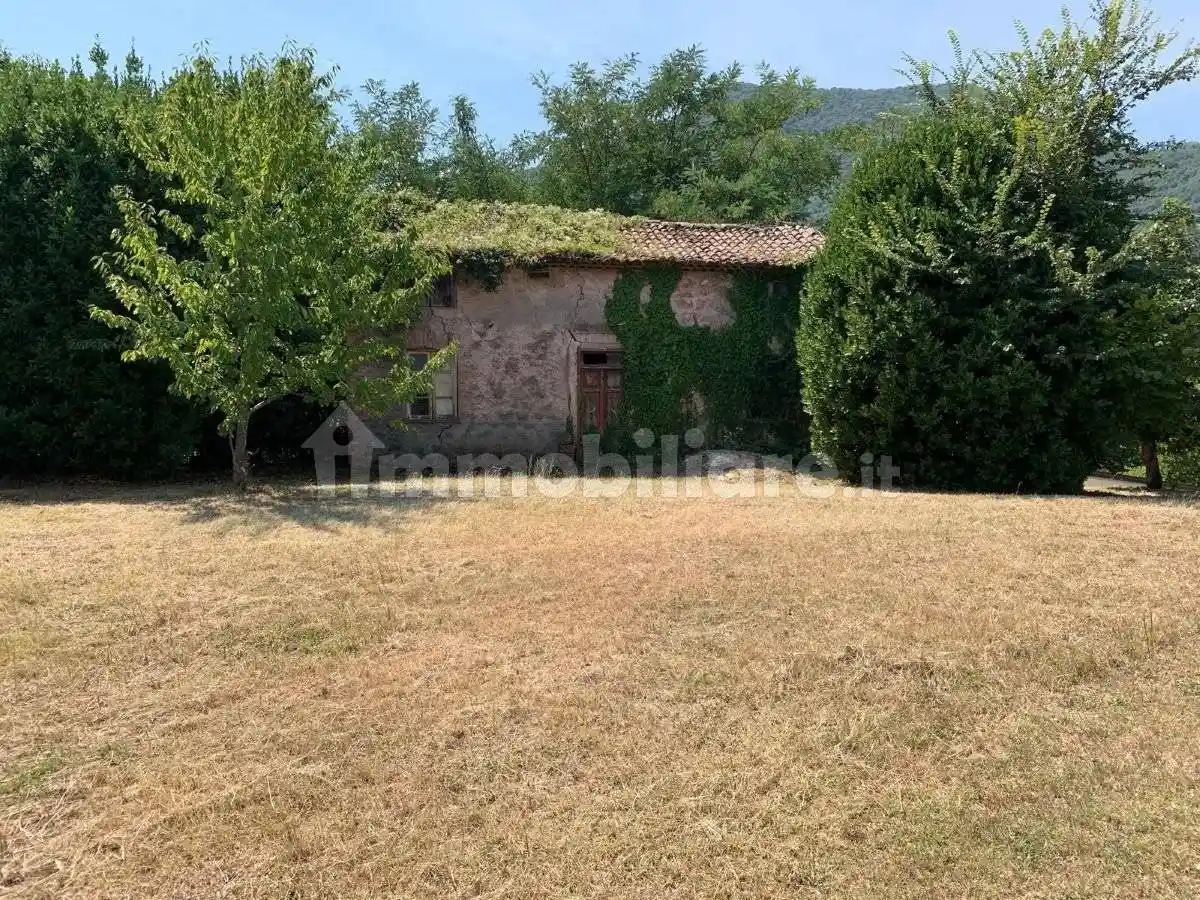 Rustico - Casale in vendita a Supino