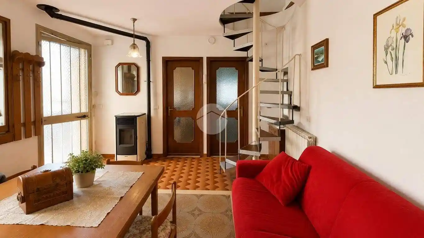 Casa indipendente in vendita a Breno