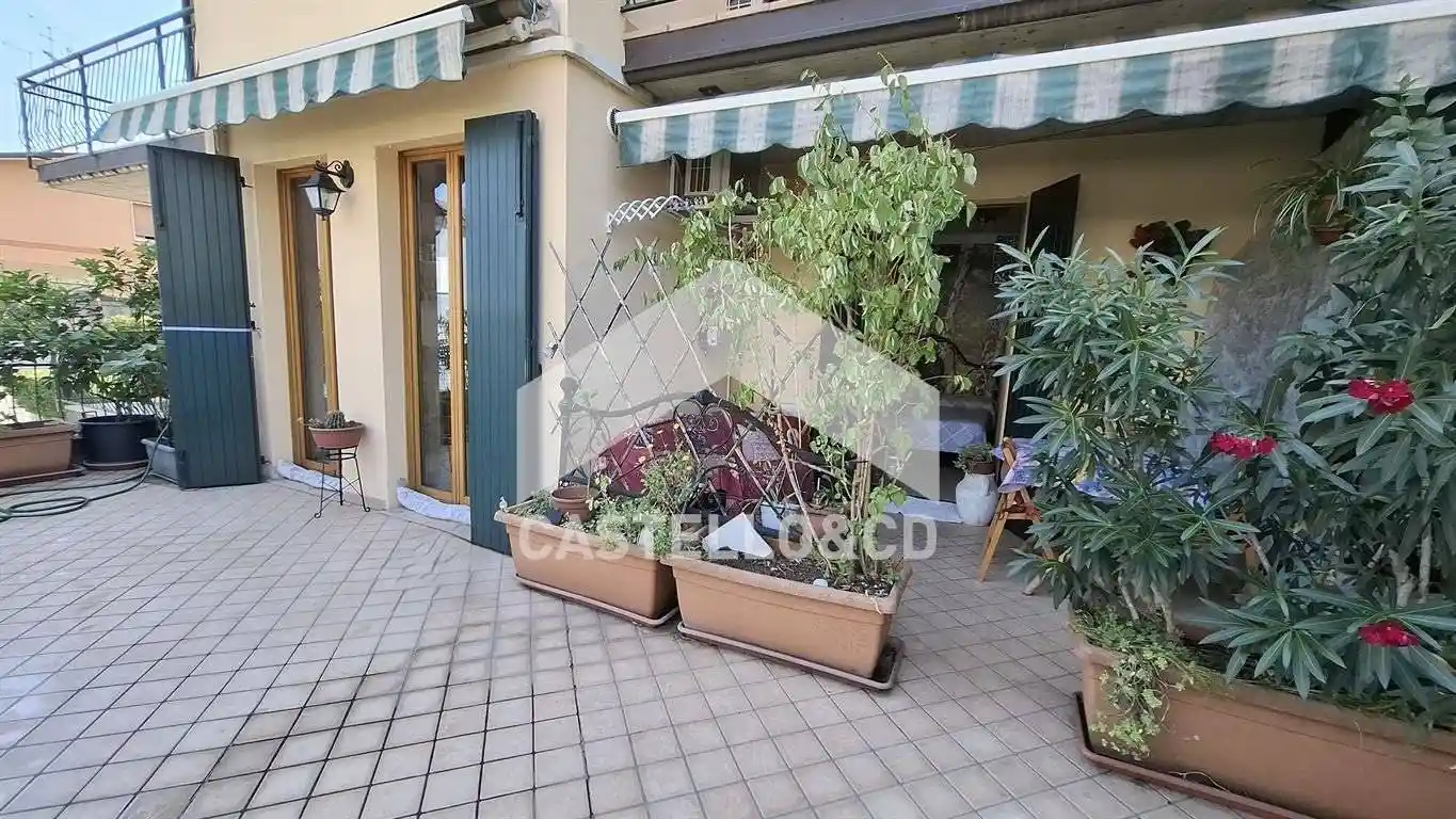 Appartamento in vendita a Desenzano del Garda