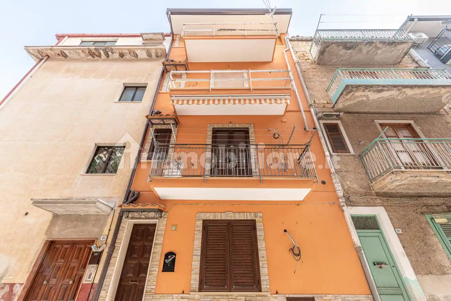Palazzo - Edificio in vendita a Belmonte Mezzagno