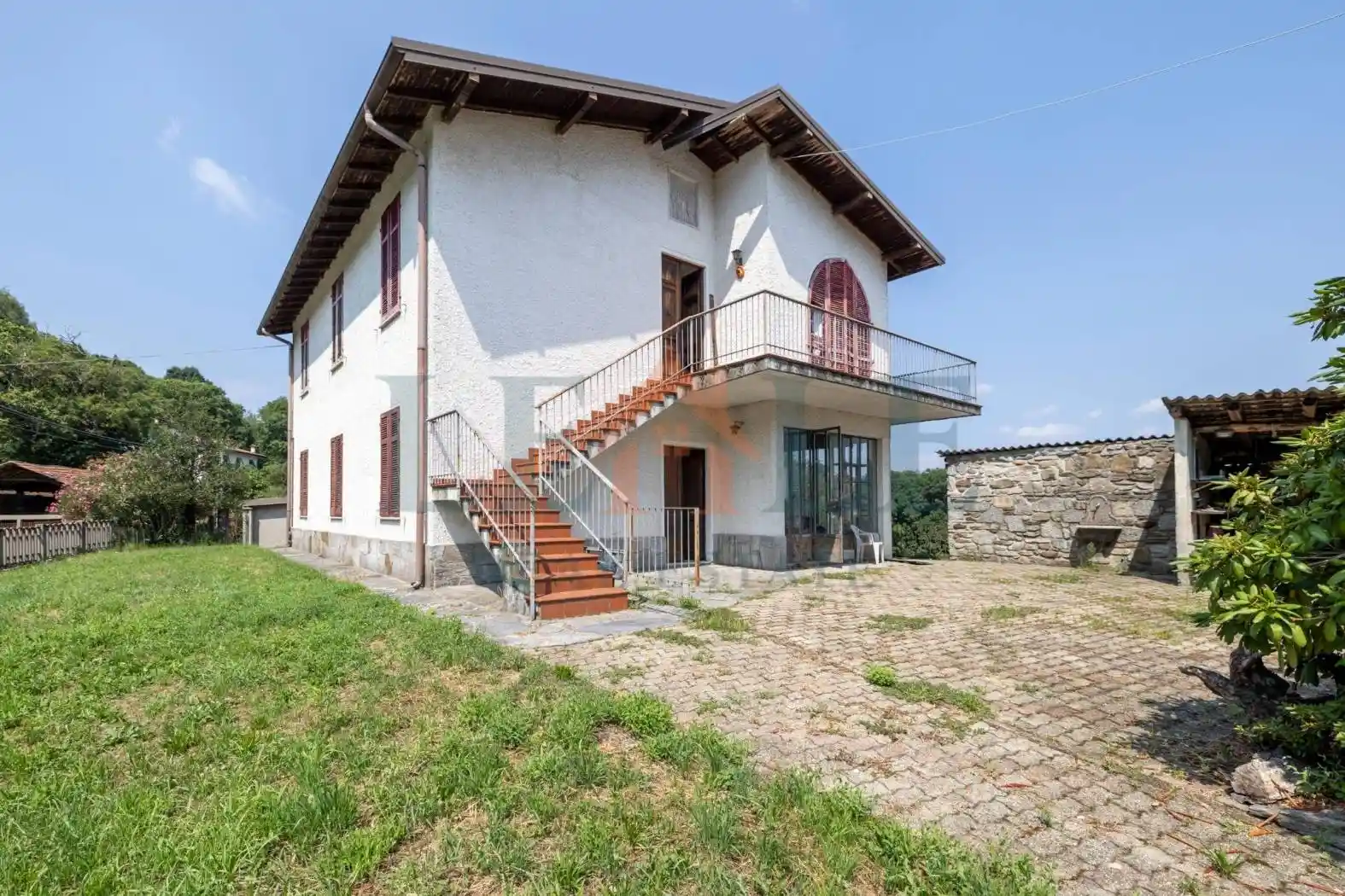 Villa in vendita a Lesa