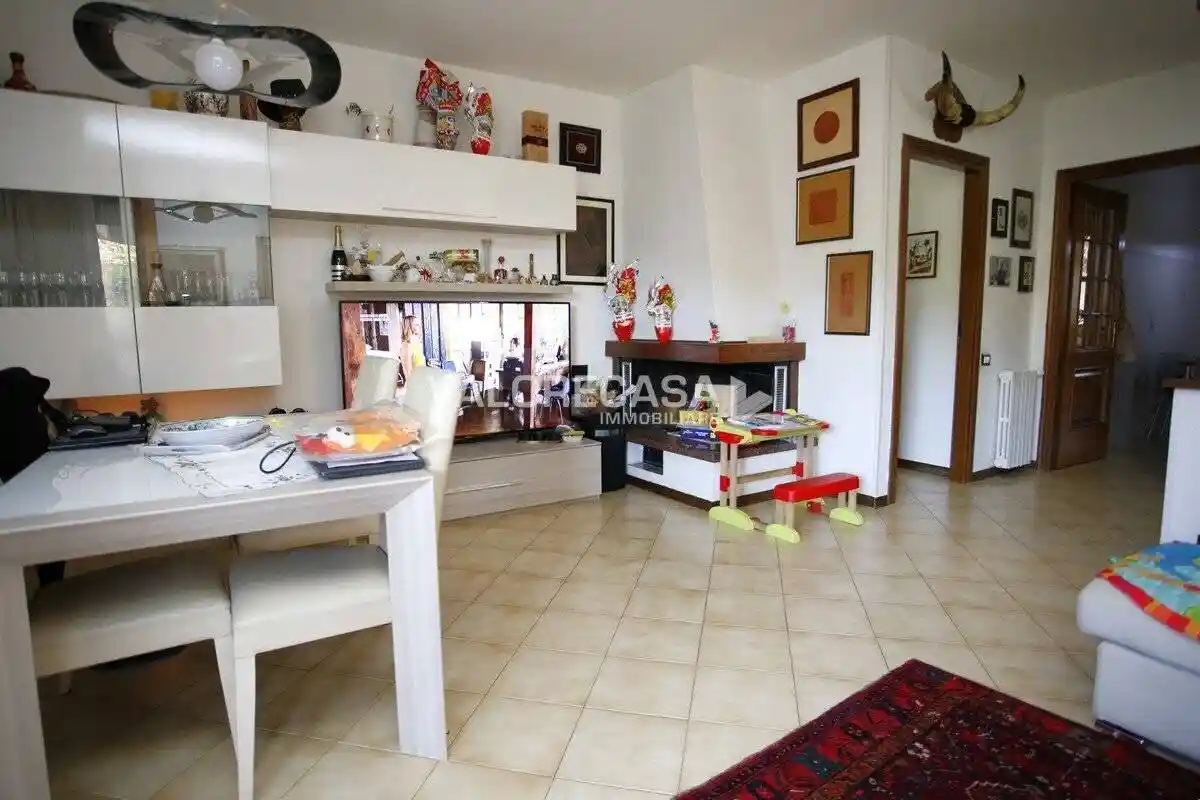 Appartamento in vendita a Carrara