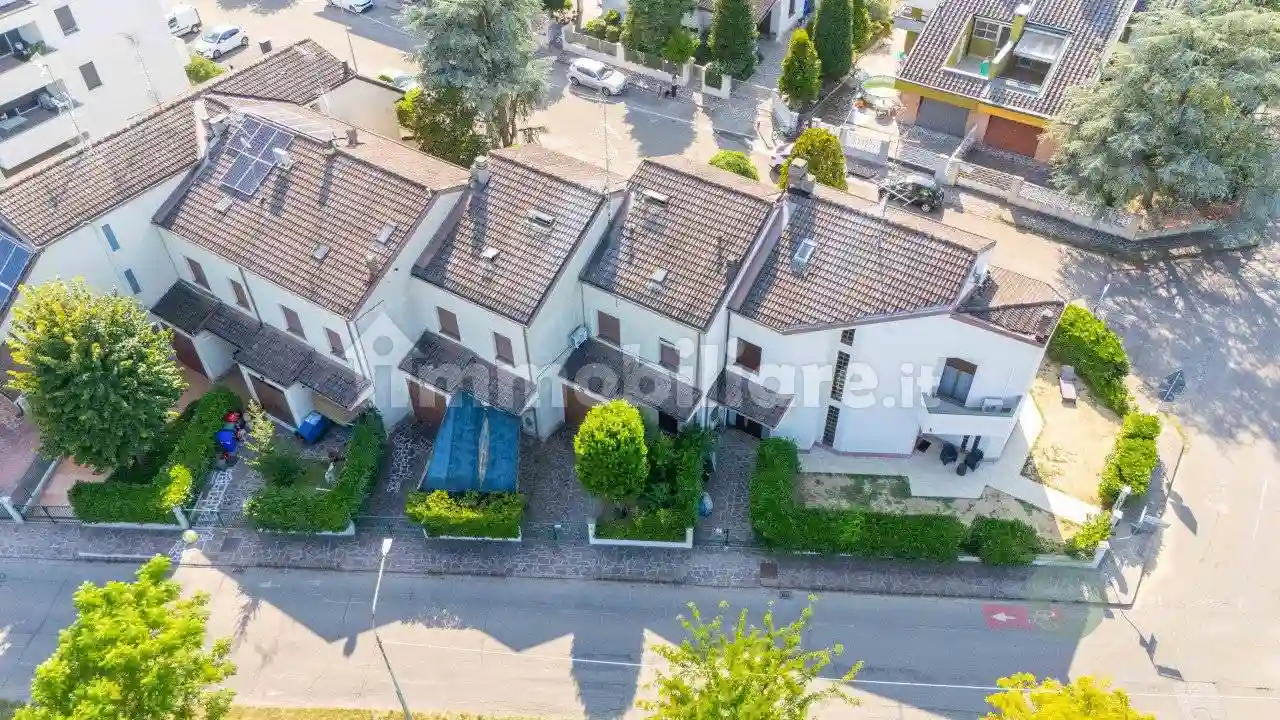 Villetta a schiera - foto 2
