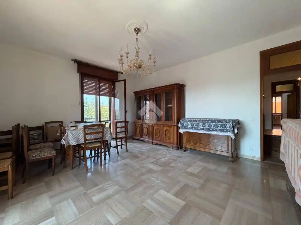 Appartamento in vendita a Modena