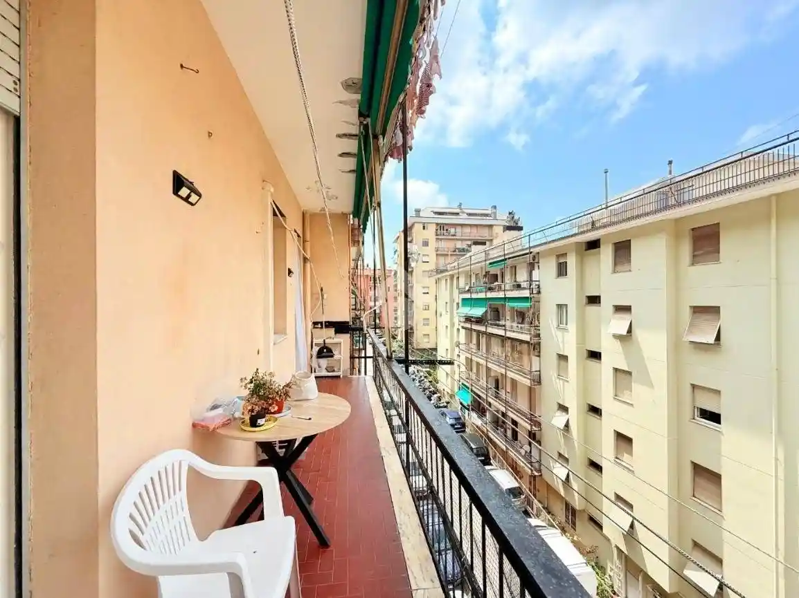Appartamento in vendita a Genova