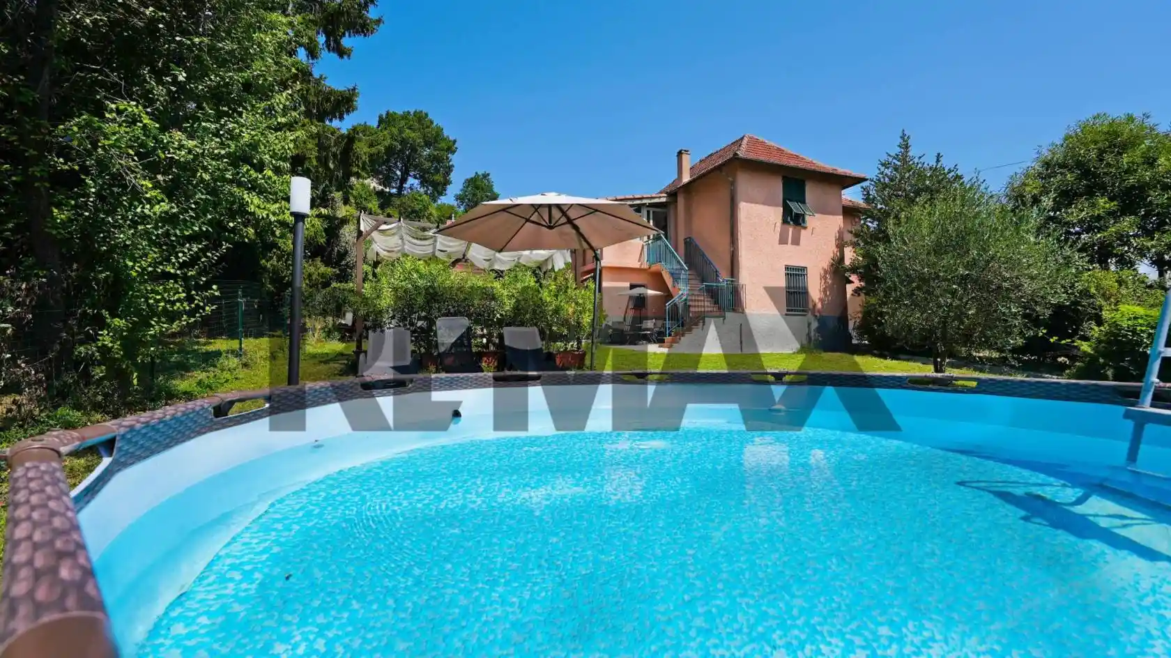 Casa indipendente in vendita a Mignanego