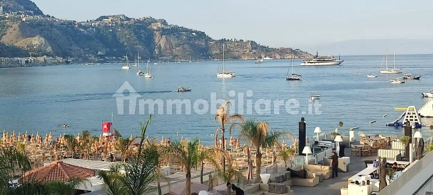 Appartamento in vendita a Giardini-Naxos