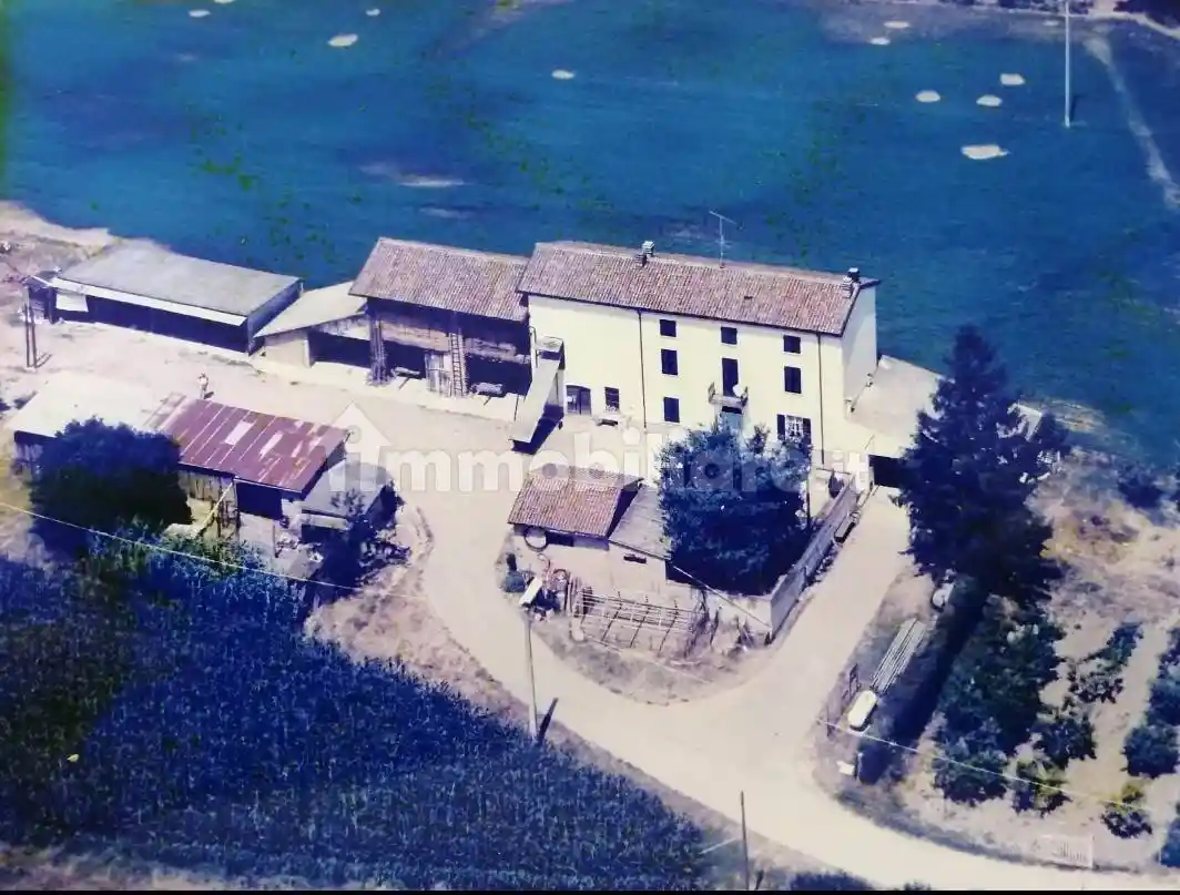 Casa indipendente in vendita a Sarezzano