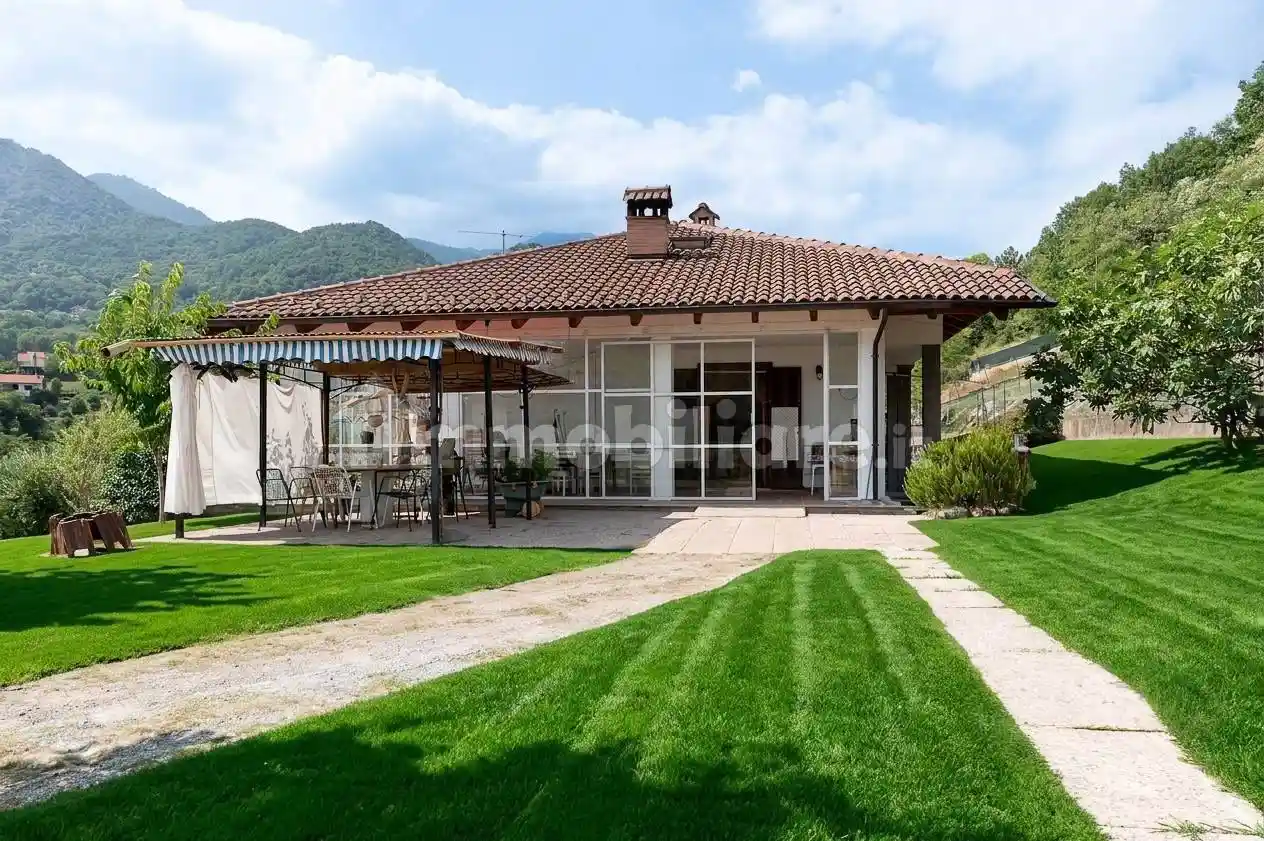 Villa in vendita a Rubiana