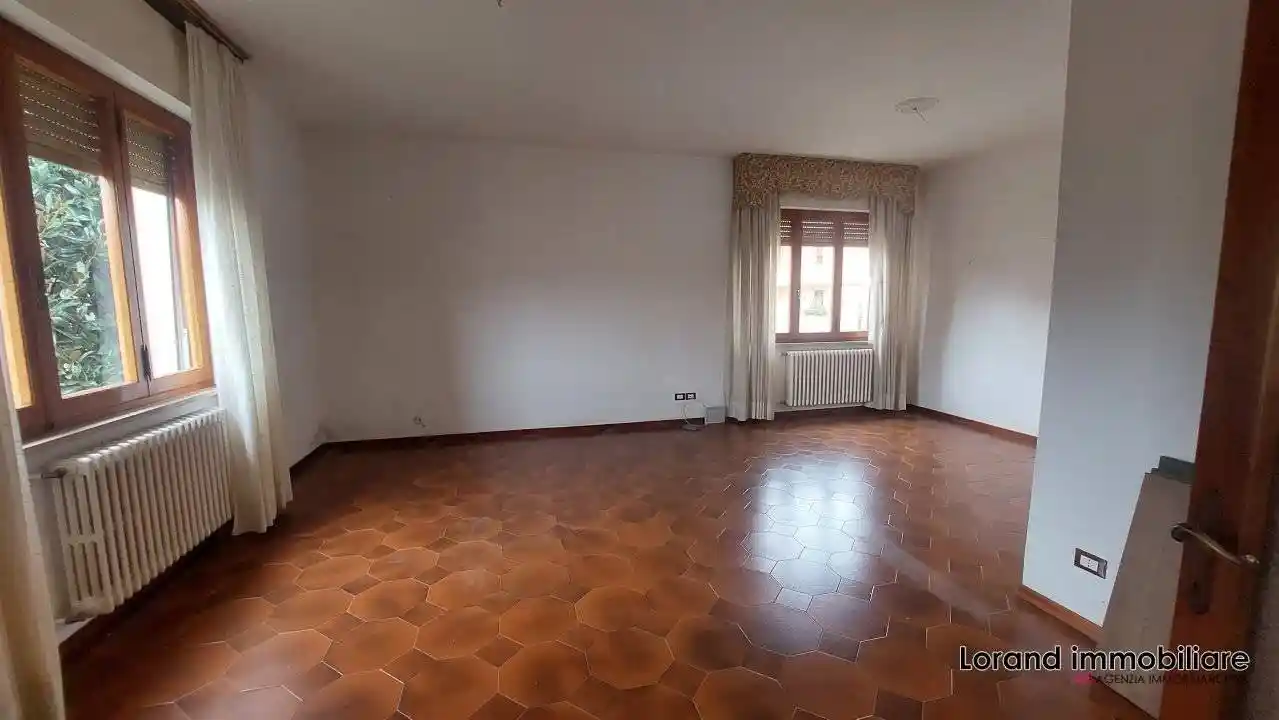Villa in vendita a Cascina