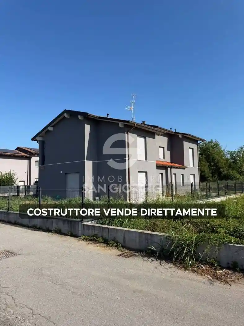 Villa in vendita a Cremona