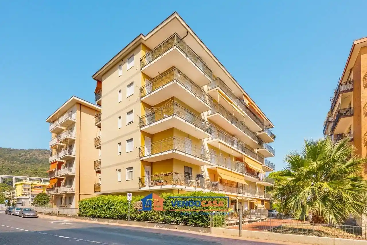 Appartamento in vendita a Andora