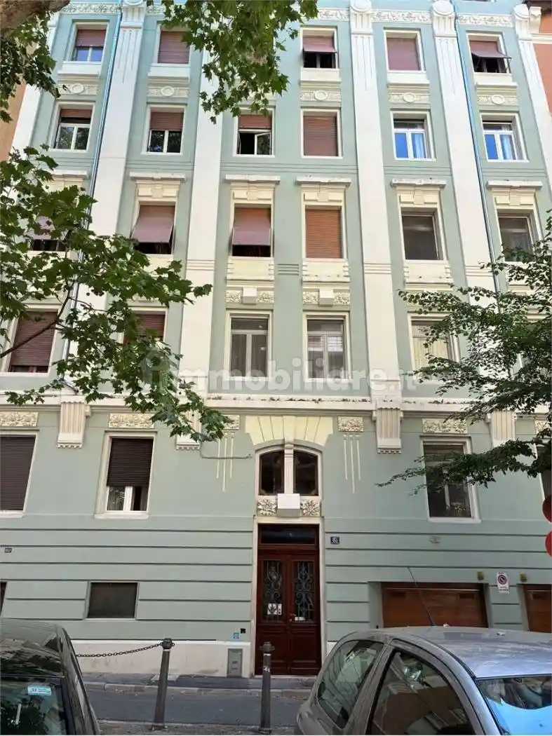 Appartamento in vendita a Trieste