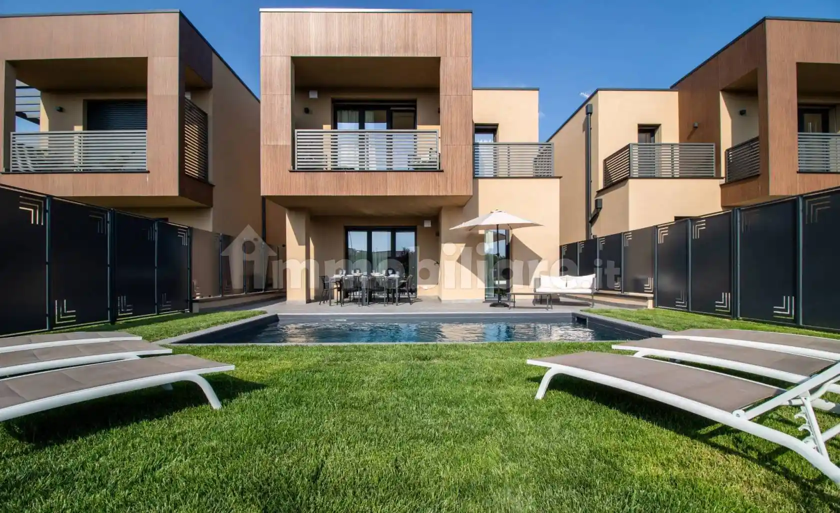 Villa in affitto a Manerba del Garda