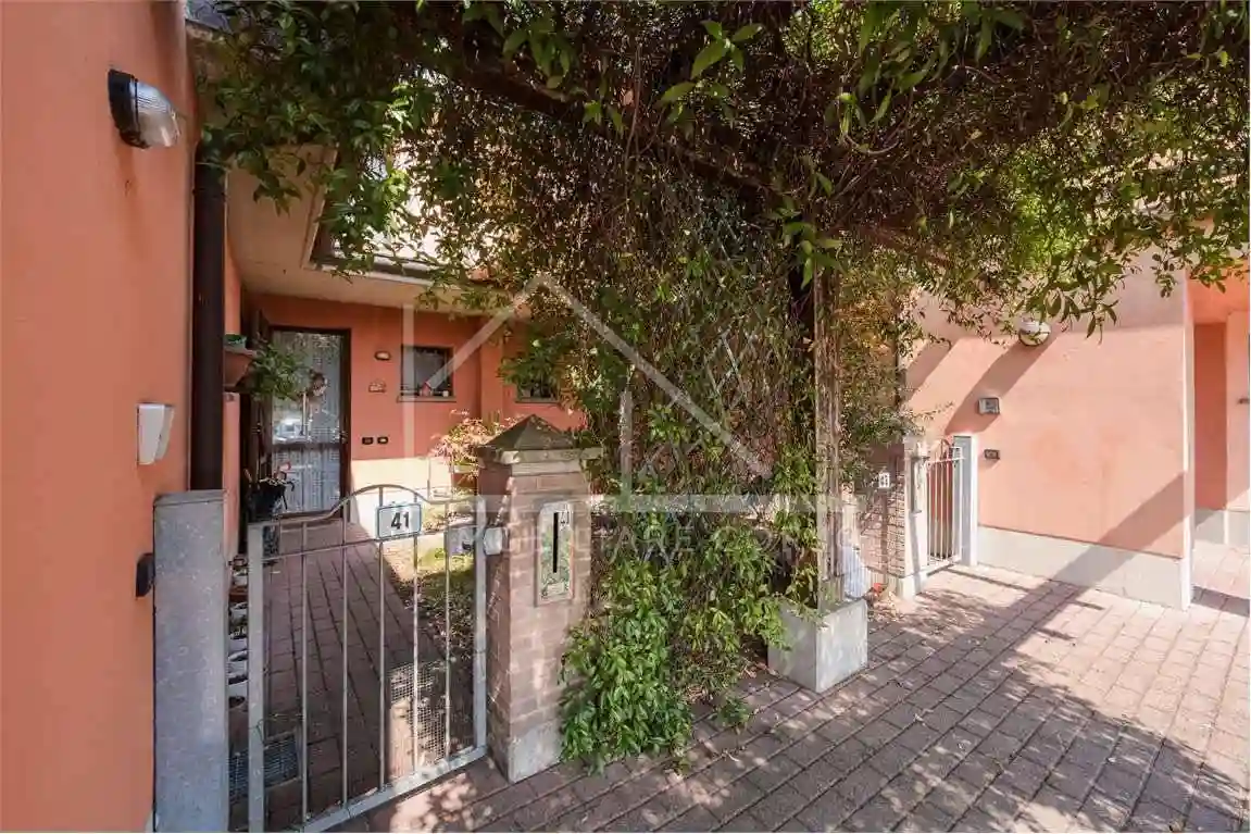 Villetta a schiera - foto 2