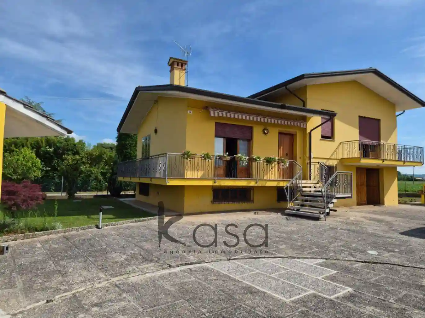 Villa - foto 2