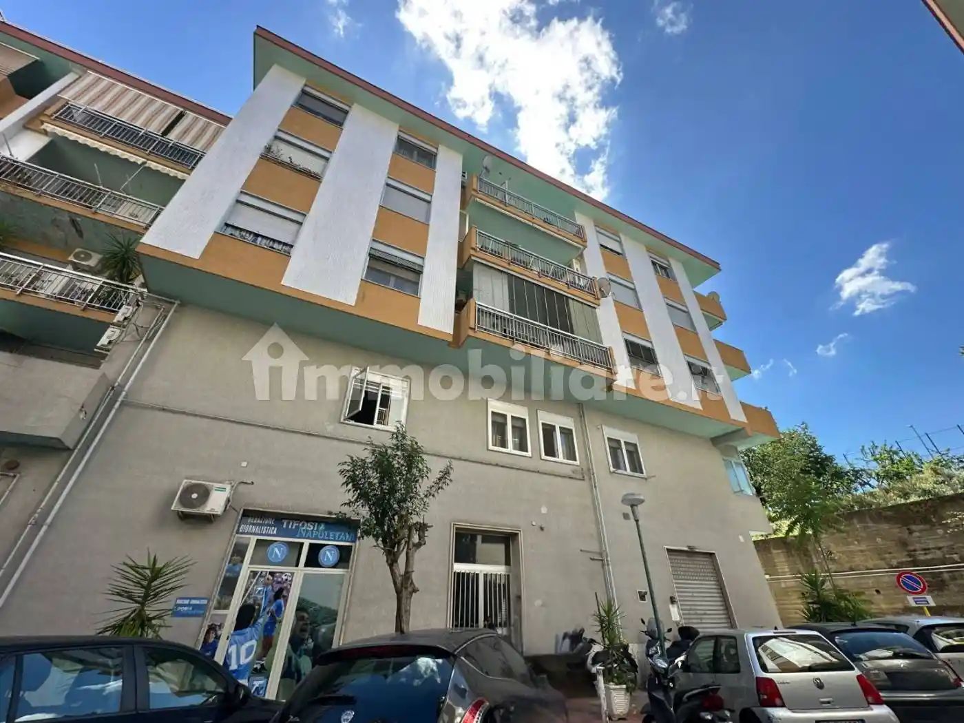 Appartamento in vendita a Napoli