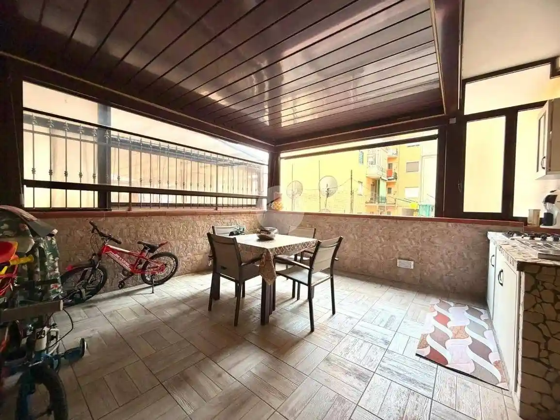 Appartamento in vendita a Napoli
