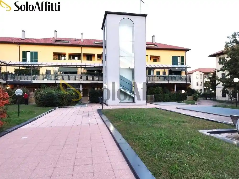 Appartamento in affitto a Garbagnate Milanese