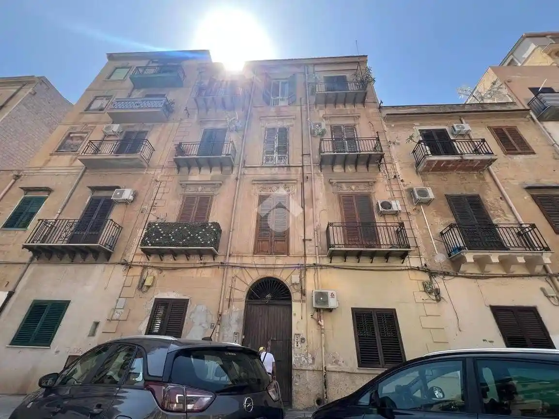 Appartamento in vendita a Palermo