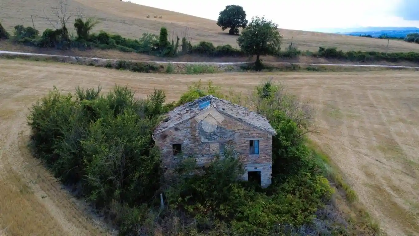 Rustico - Casale in vendita a Potenza Picena
