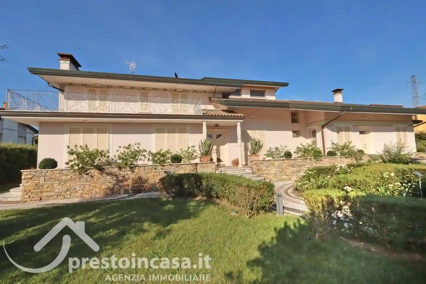 Villa - foto 2