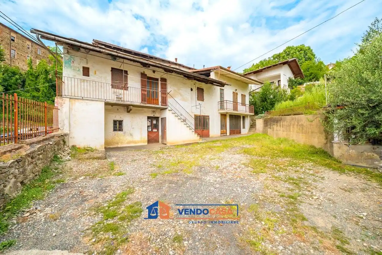 Villa in vendita a Piasco