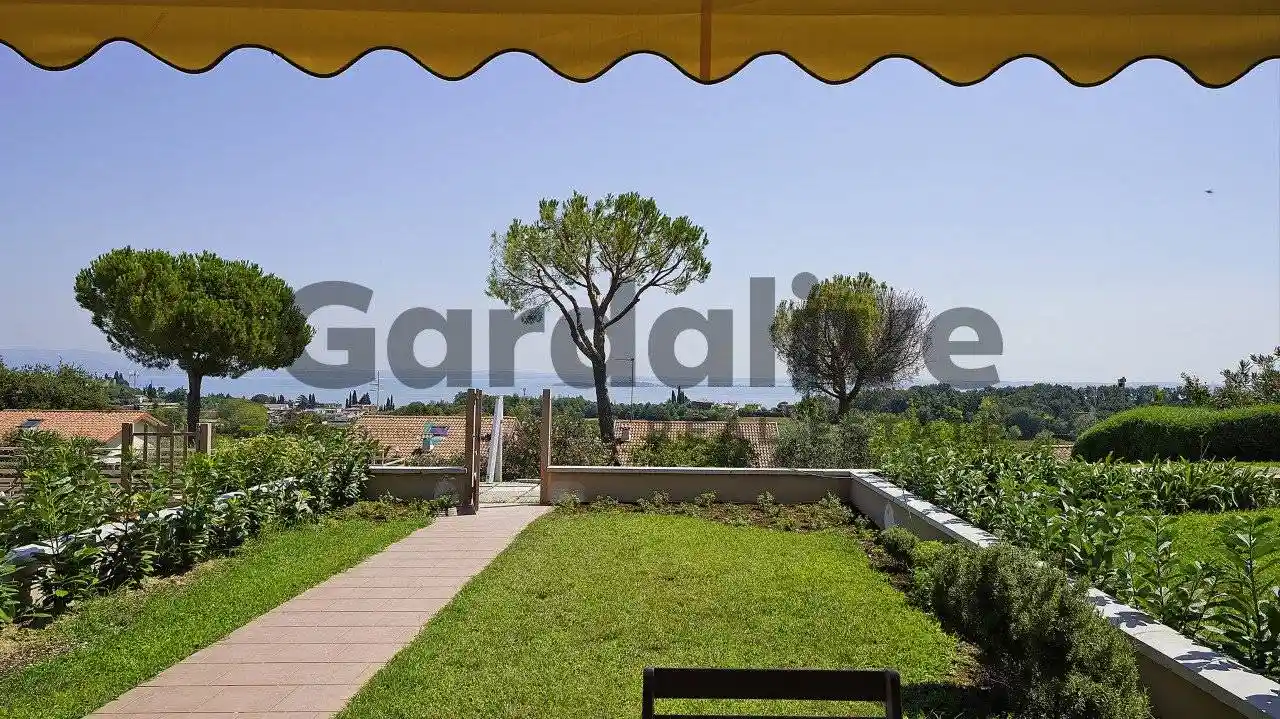 Appartamento in vendita a Soiano del Lago