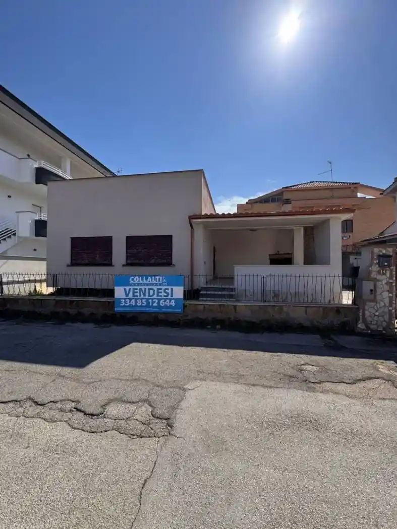Villa in vendita a Nettuno