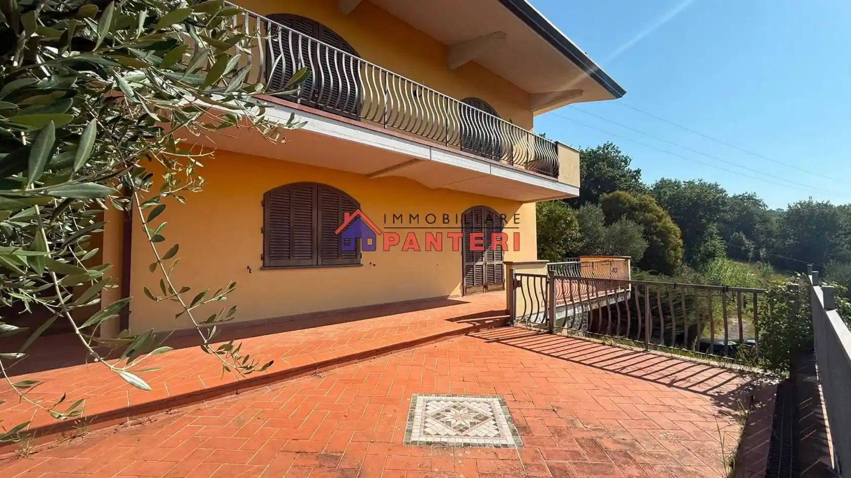 Villa in vendita a Uzzano