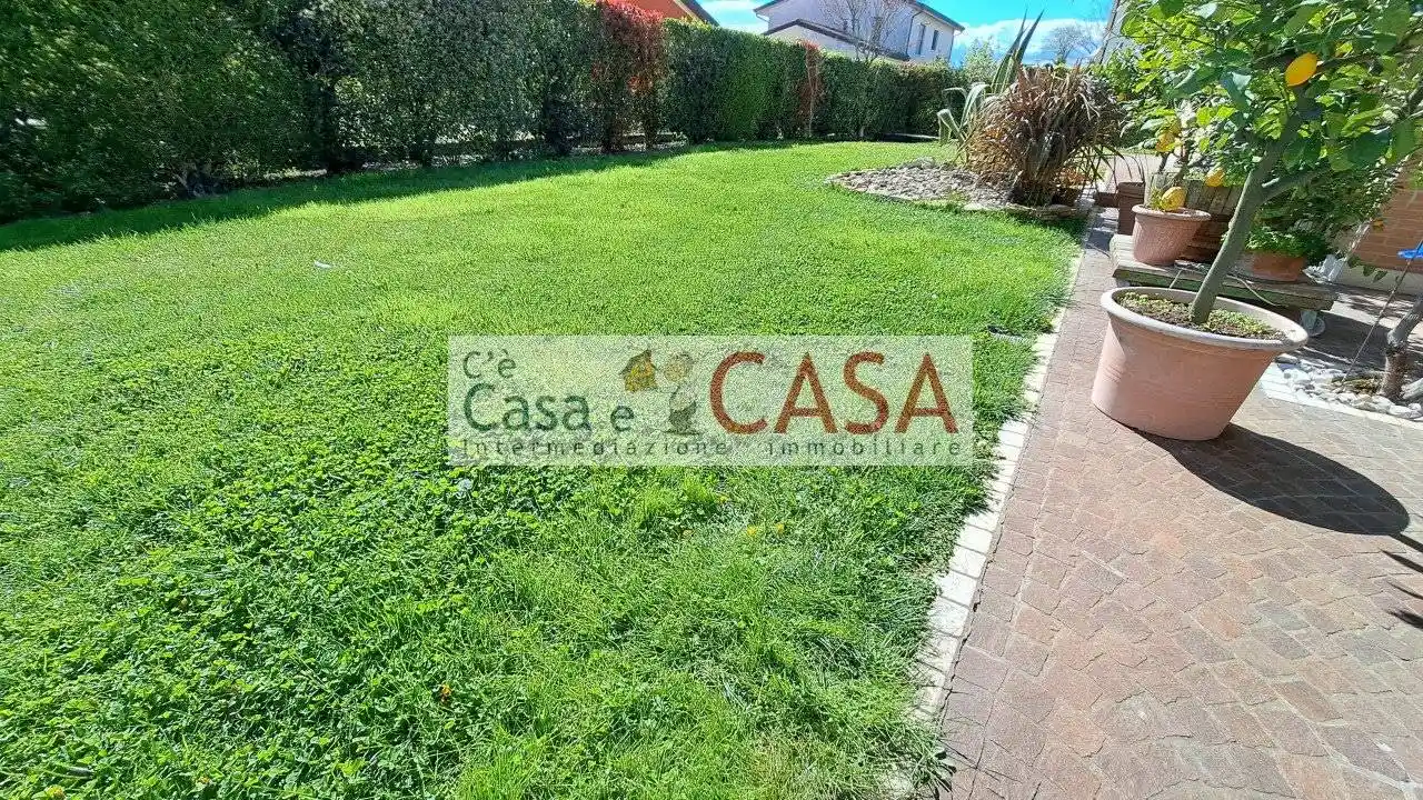 Villa in vendita a Selvazzano Dentro