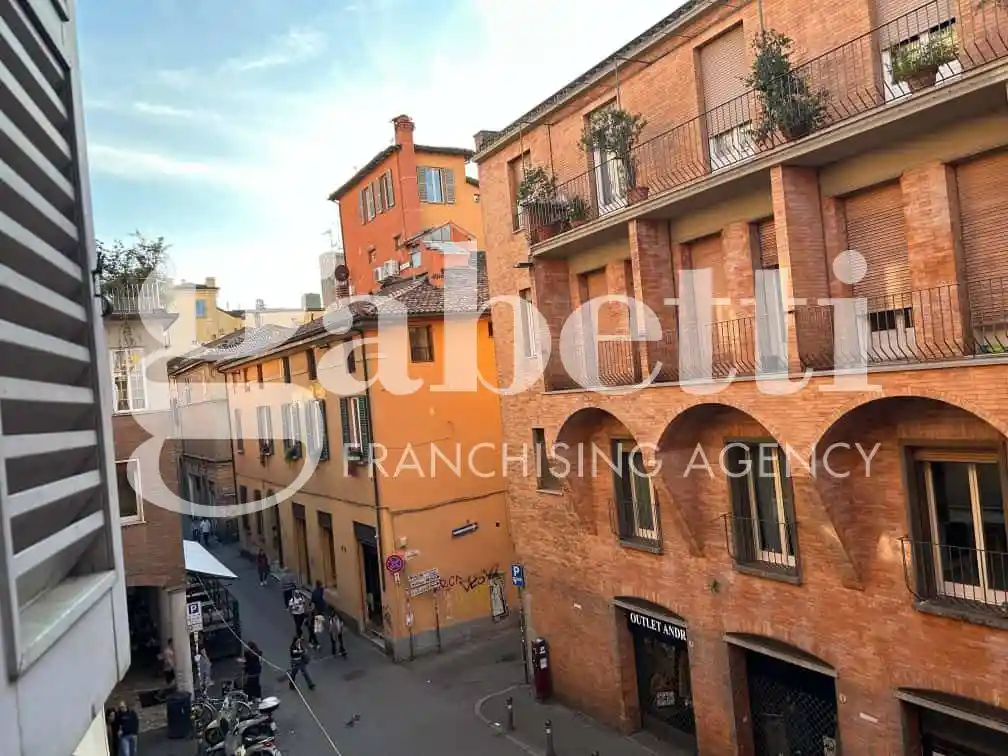 Appartamento in vendita a Bologna