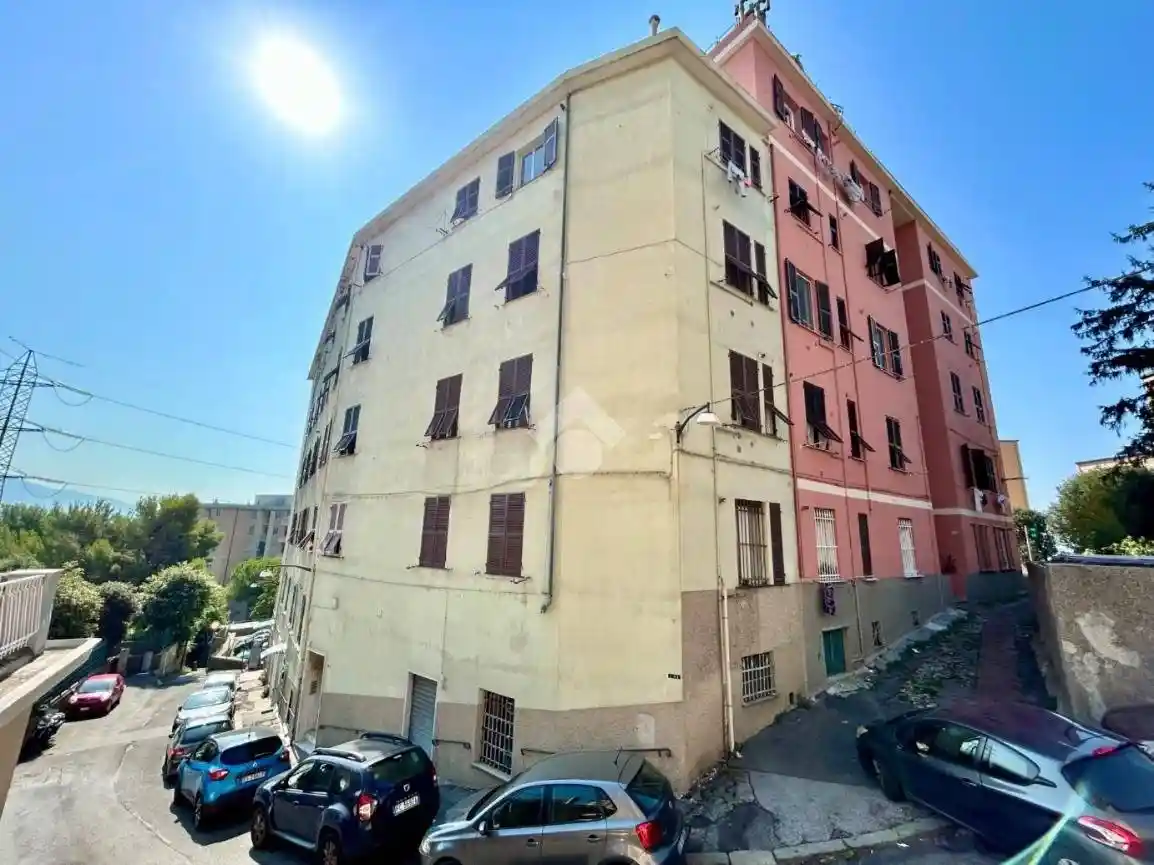 Appartamento in vendita a Genova
