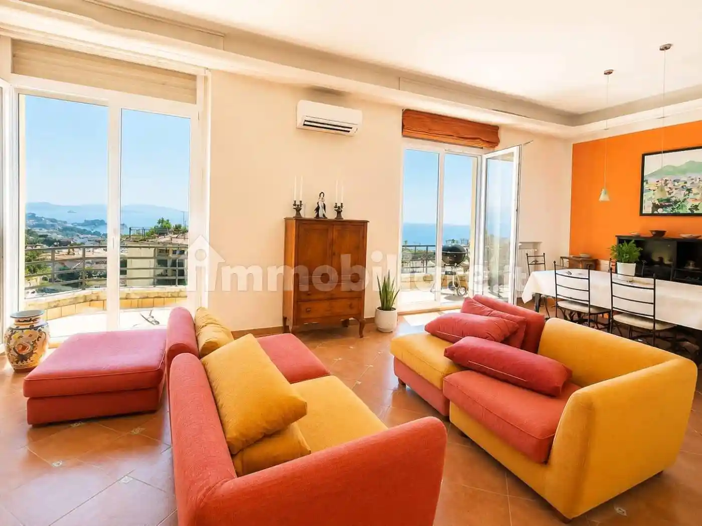 Appartamento in vendita a Napoli