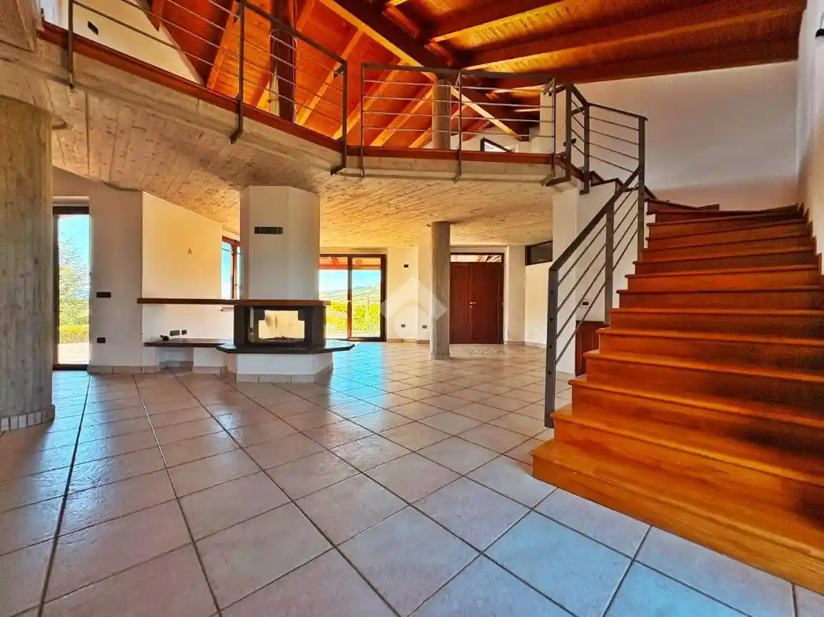 Villa in vendita a Gualdo Tadino