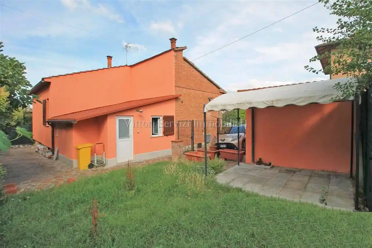 Casa indipendente in vendita a Torrita di Siena