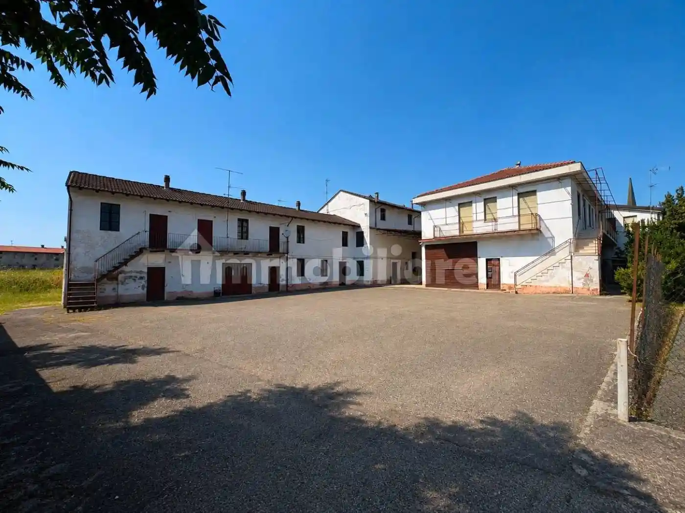 Palazzo - Edificio in vendita a Garlasco
