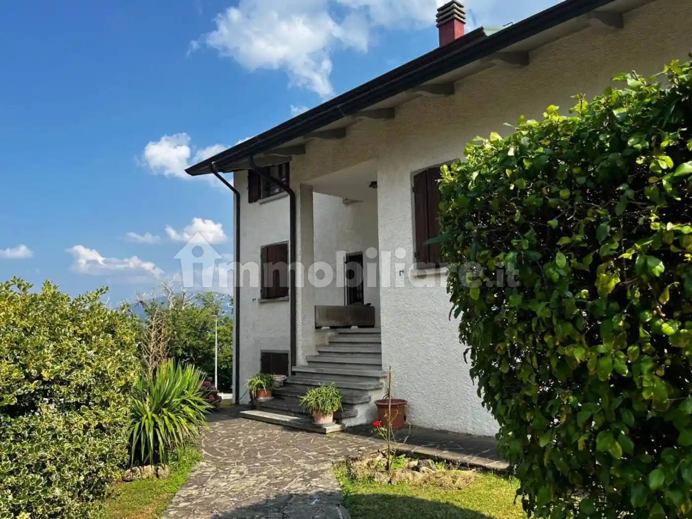 Villa in vendita a Ventasso