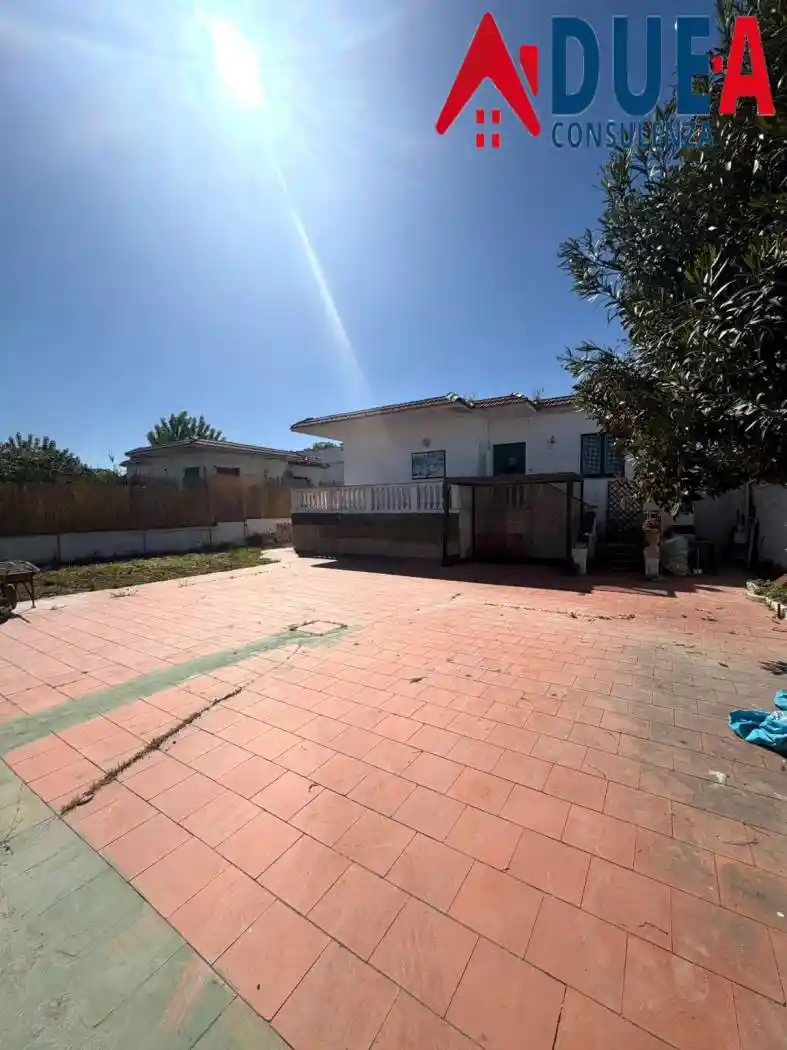 Villa in vendita a Castel Volturno
