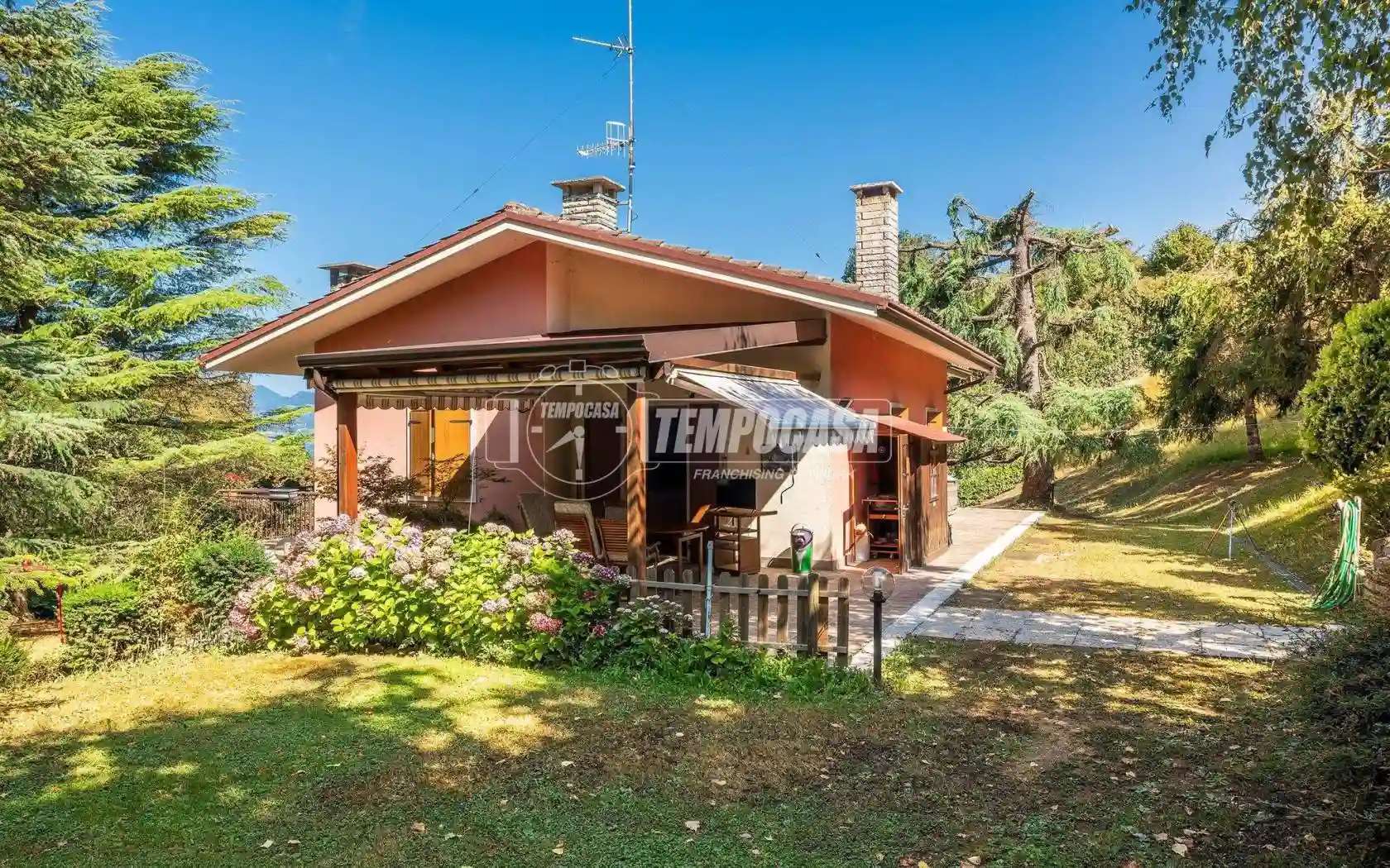 Villa - foto 2