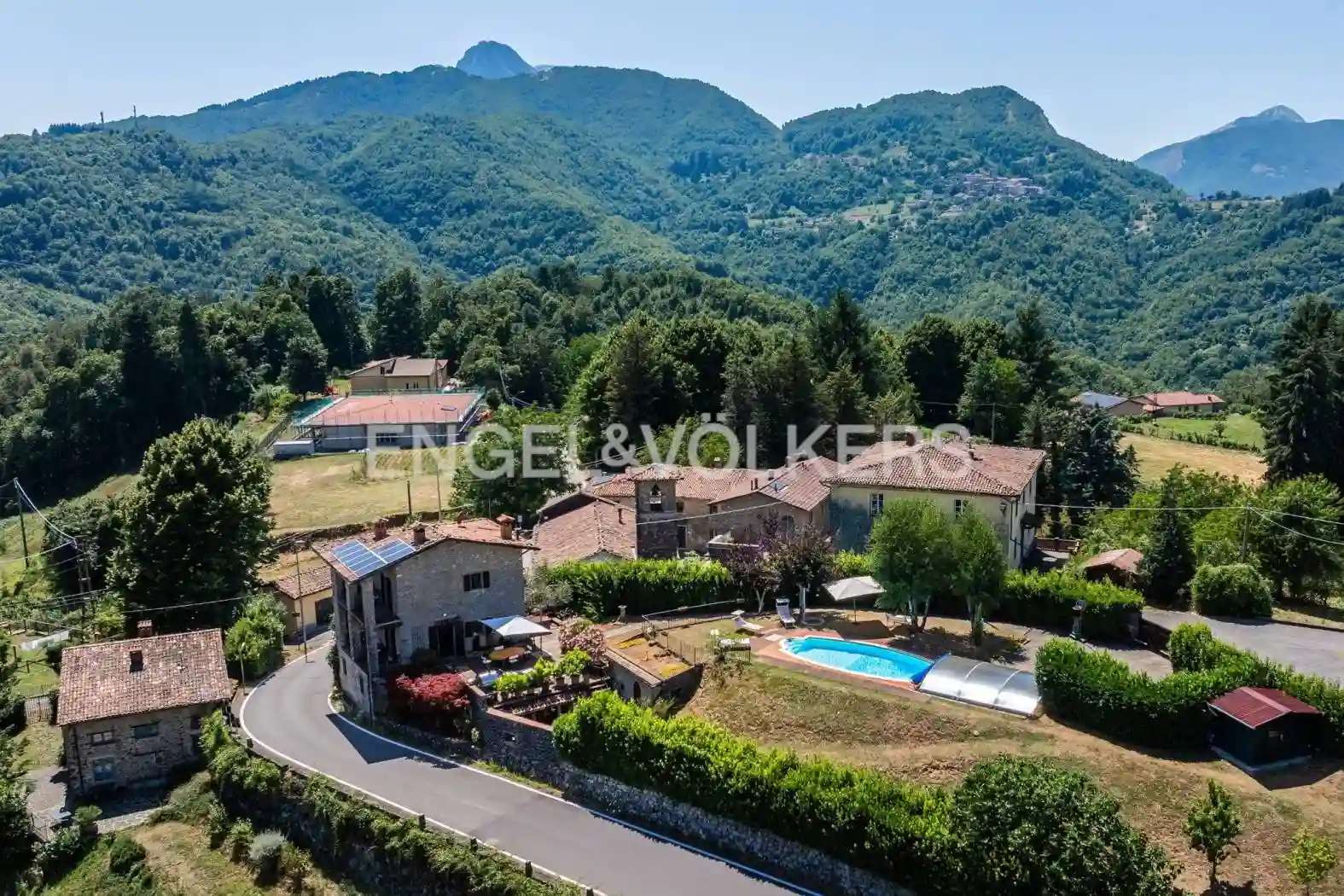 Villa - foto 2