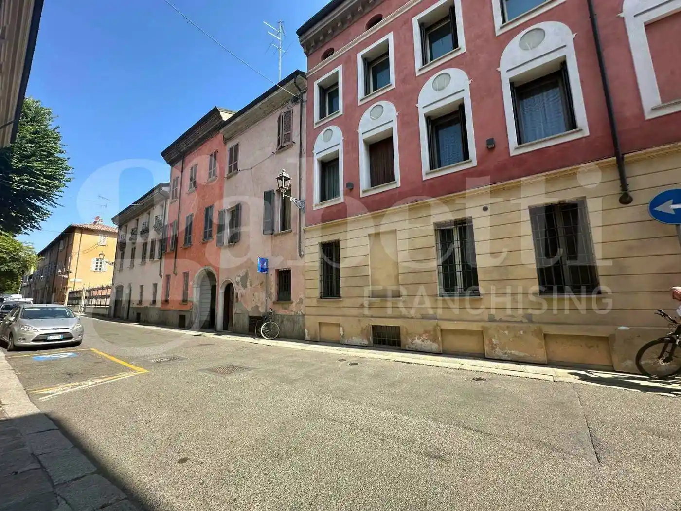 Appartamento in vendita a Piacenza