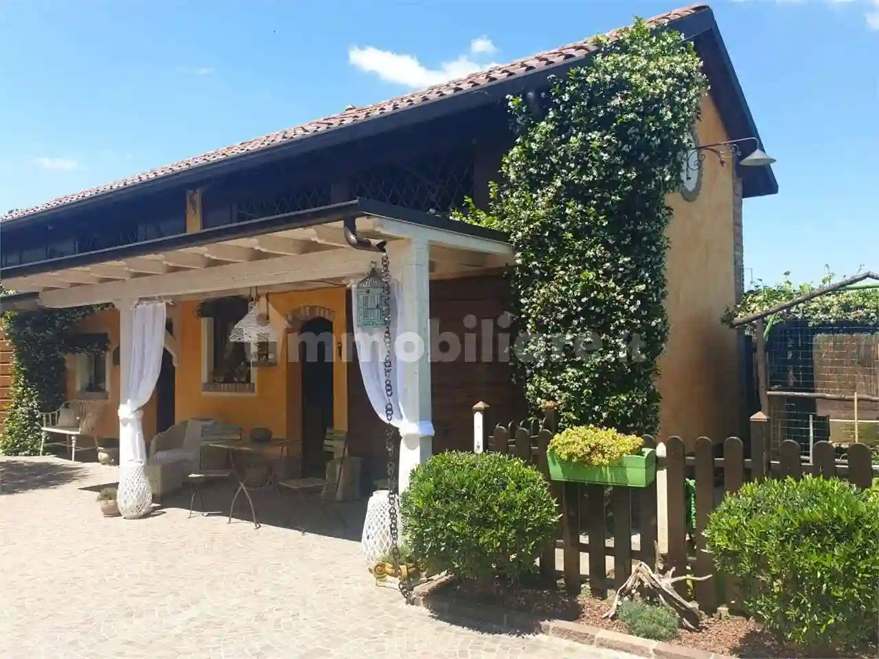 Villa - foto 2