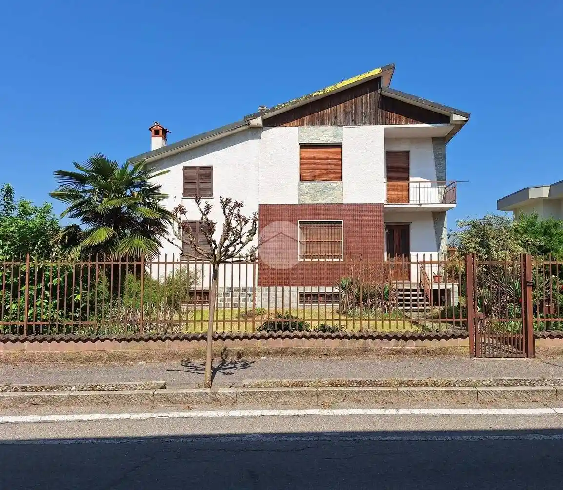 Villa in vendita a Marcallo con Casone