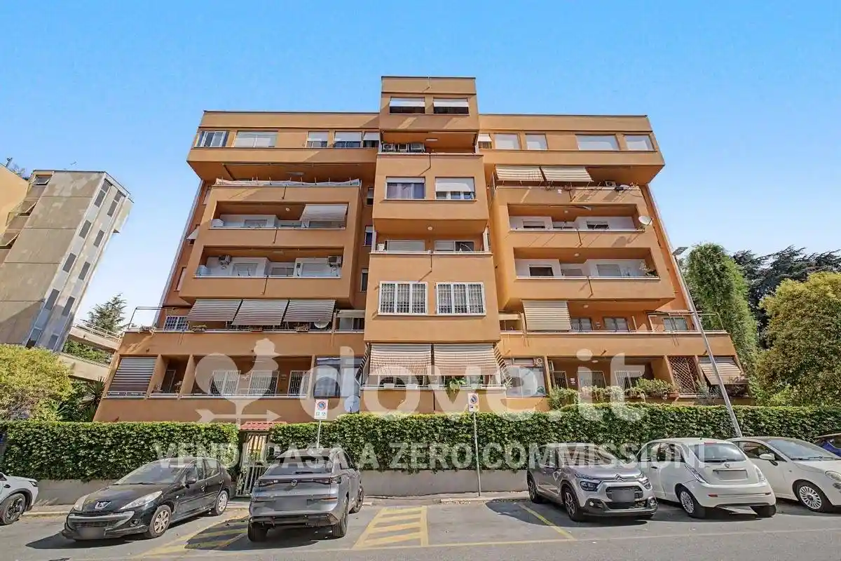 Appartamento in vendita a Roma