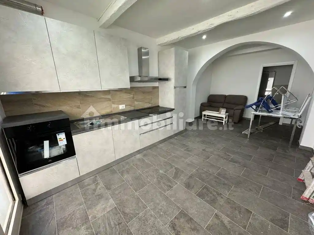 Appartamento in affitto a Cascina
