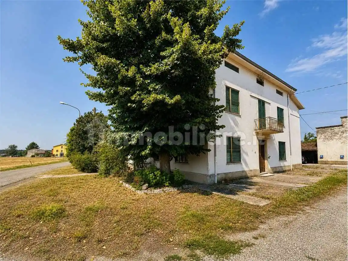 Villa in vendita a San Secondo Parmense