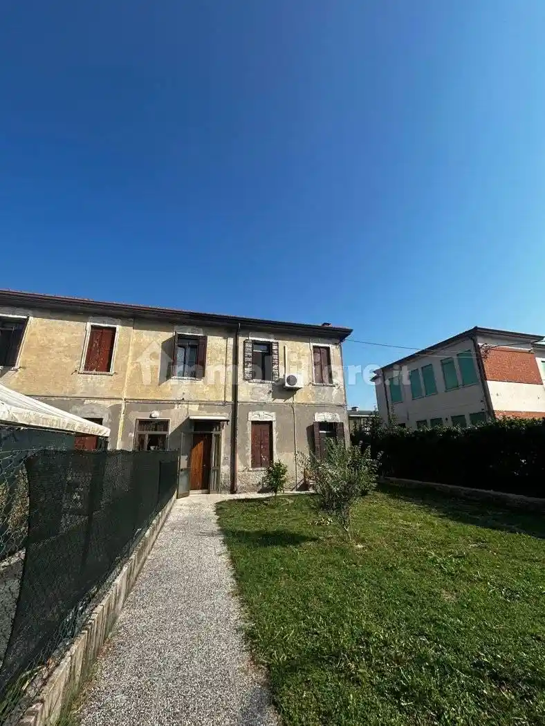 Casa indipendente in vendita a Adria